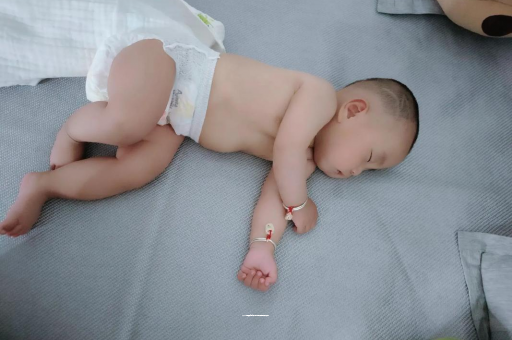 福鼎9个月宝宝可以吃盐吗